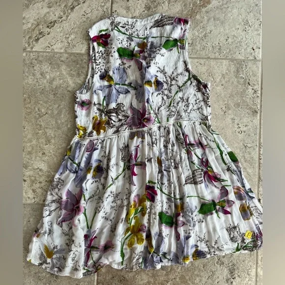 by Anthropologie White Floral Guaze Sleeveless Button-Down Tunic Top, S - Picture 2 of 7